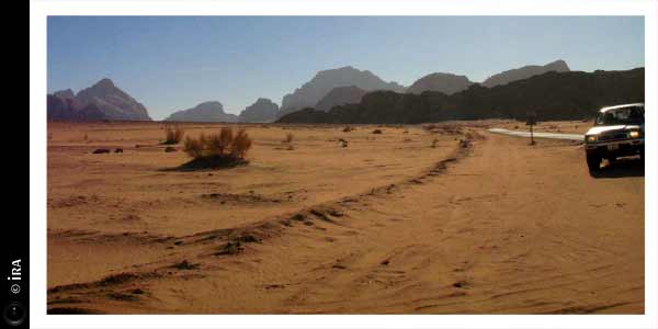 KERUCOV .ro - Intreaga lume vazuta in zbor - La Wadi Rum in Iordania, atractia desertului rosiatic - Ira - destinatii de vacanta