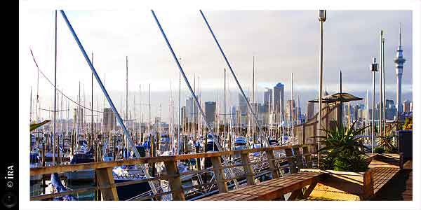 KERUCOV .ro - Intreaga lume vazuta in zbor - In Noua Zeelanda, prin orasul Auckland, Orasul Velelor - Ira - destinatii de vacanta