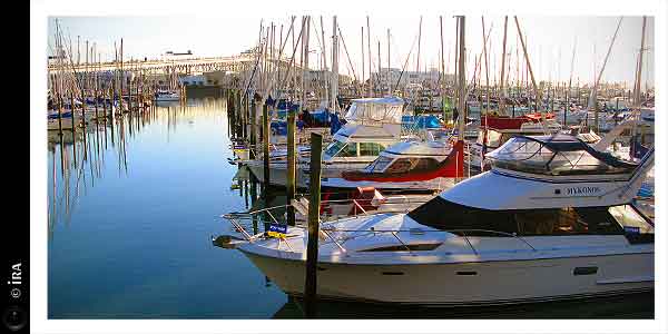 KERUCOV .ro - Intreaga lume vazuta in zbor - In Noua Zeelanda, prin orasul Auckland, Orasul Velelor - Ira - destinatii de vacanta